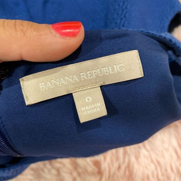 Woman’s blouse  - Picture 3 of 3